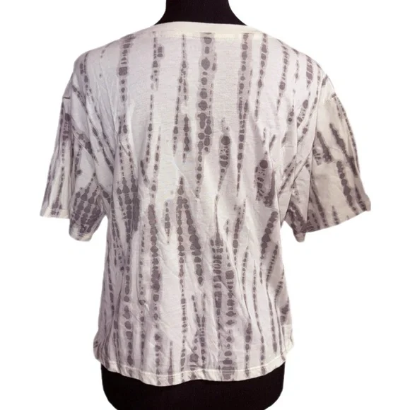 Love Tribe - MTV Licensed Cropped T Shirt - Size Large - Picture 4 of 7